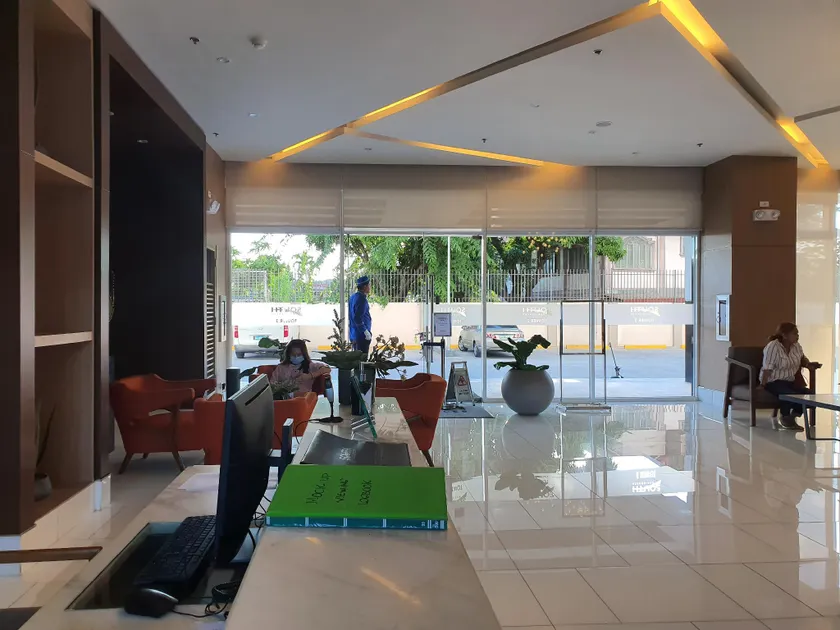 Cozy Condo at South Residences - Image 1