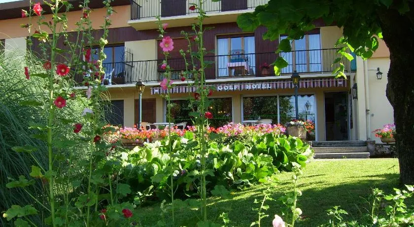 Hôtel Les Pavillons du Golf - Image 1