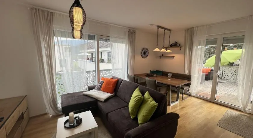 Hepp-Lounge - Image 1
