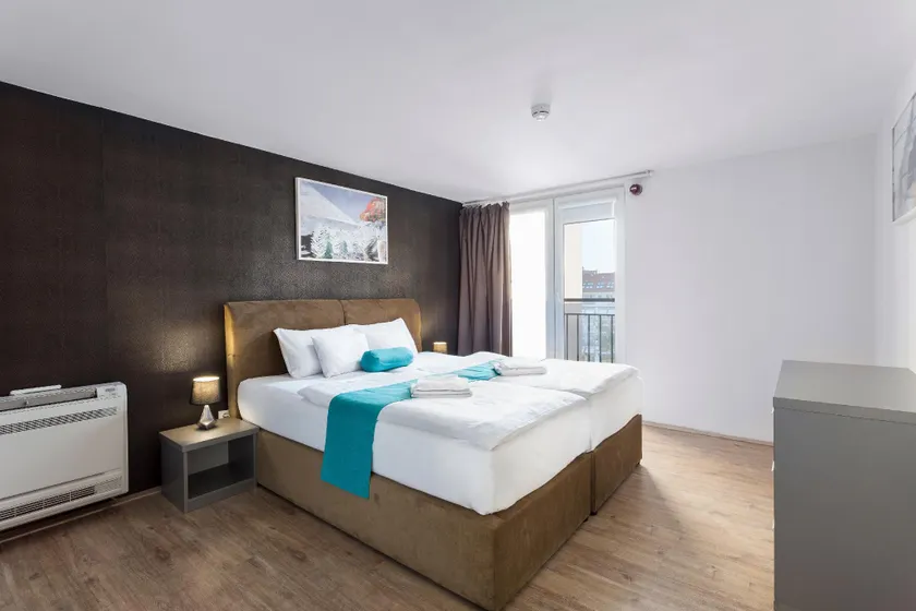 Hotel Mika Downtown - Image 1