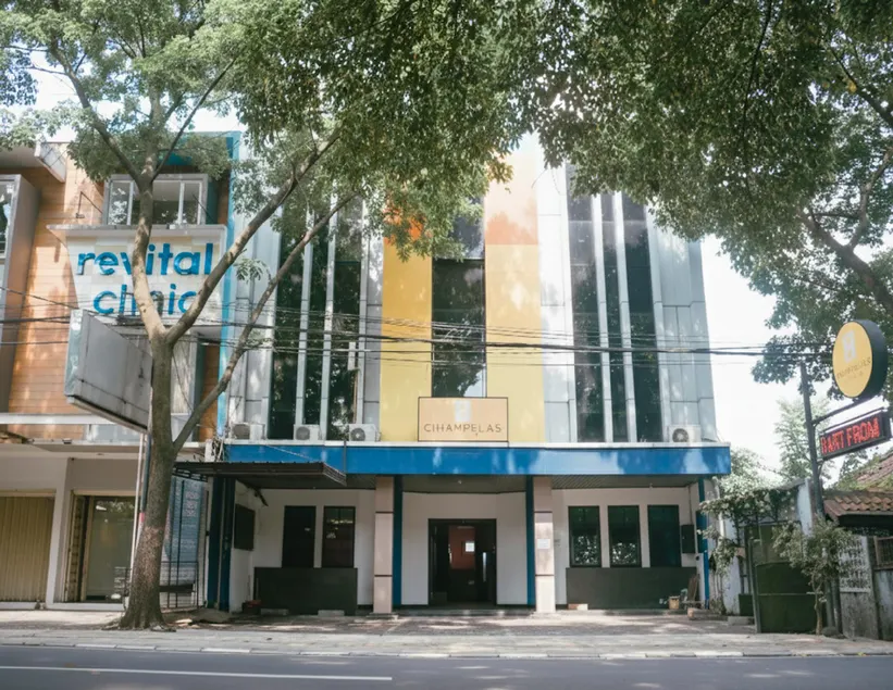 Cihampelas Hotel 1 - Image 1