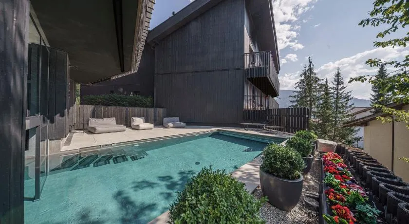 Black Summit Boutique Resort Laax - Image 1