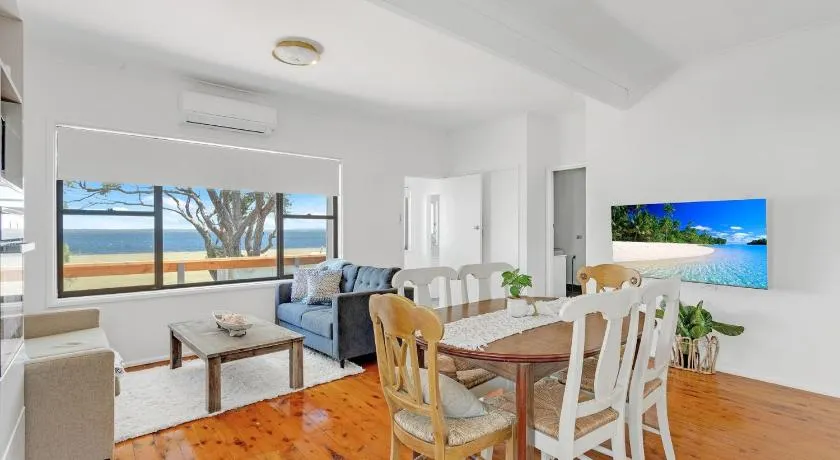 Waterfront Fishermans Cottage - Image 1