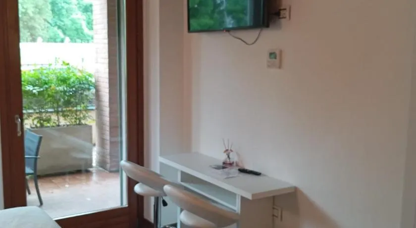 Bes Residence Bergamo Polaresco - Image 1