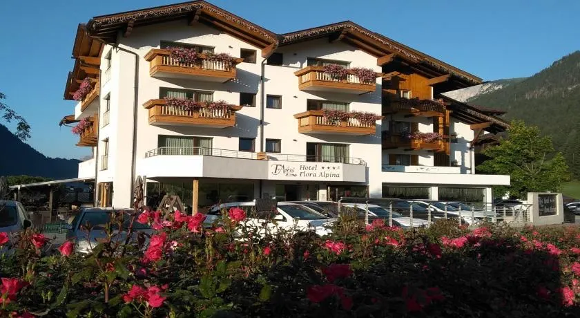 Hotel Flora Alpina - Image 1