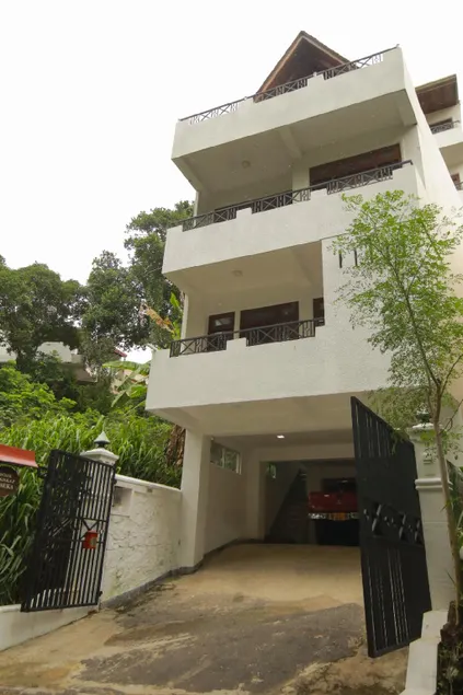 Renuka Inn - Image 1