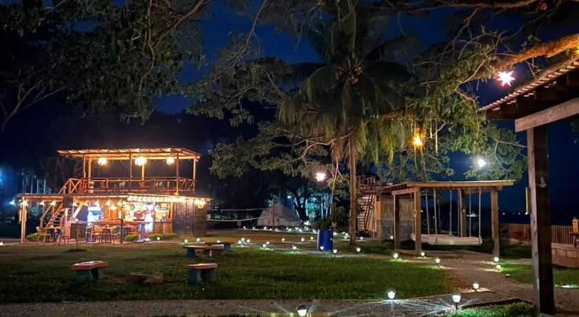 Sunset Hut Hostel - Image 1
