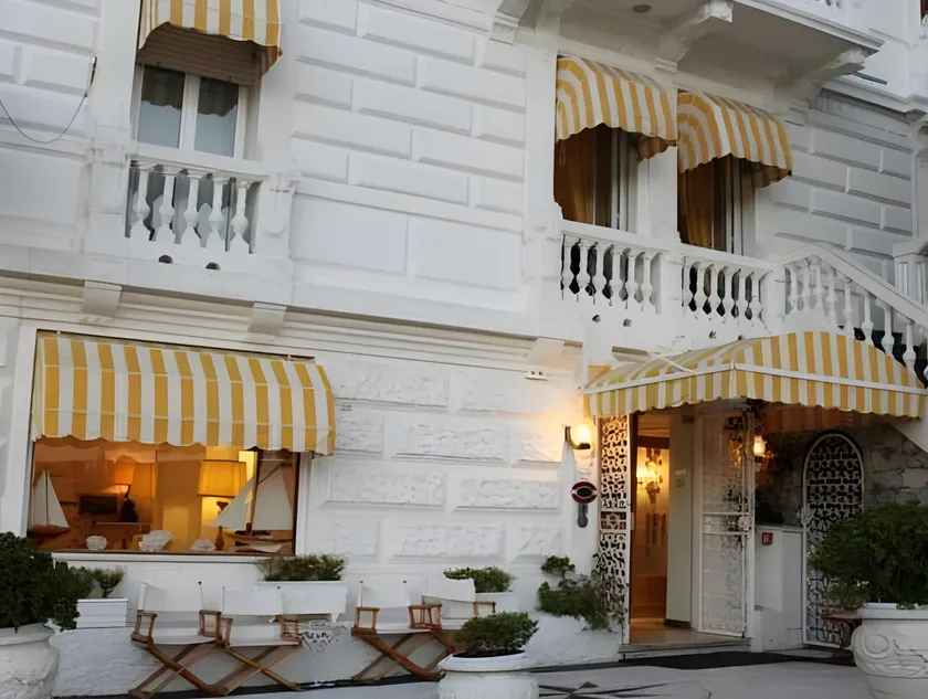 Hotel Helvetia - Image 1