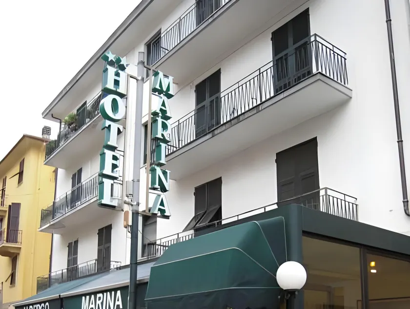 Hotel Marina - Image 1