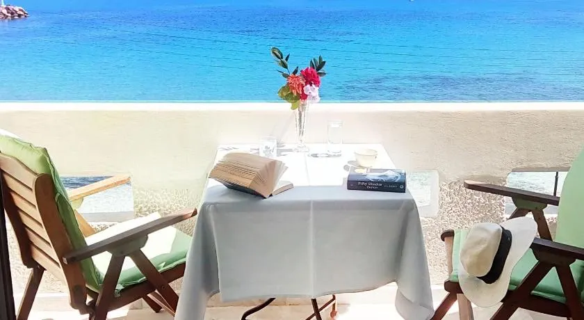 Hotel Theris - Image 1