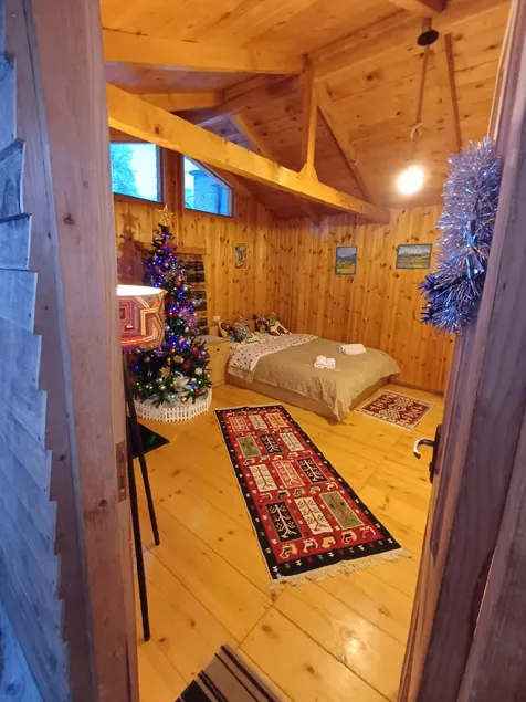 Cabin of love - Image 1