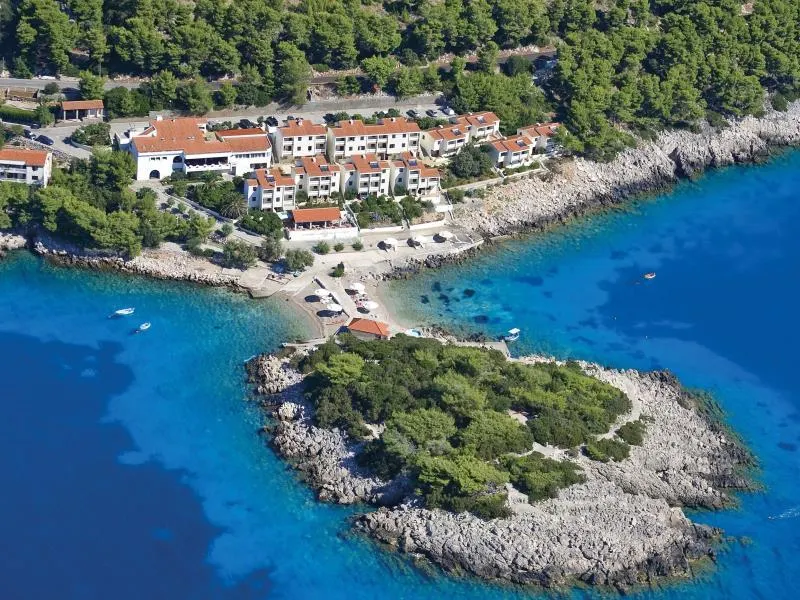 Hotel Priscapac Resort & Apartments - Image 1