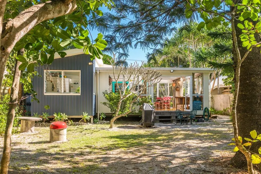 A Sweet Escape - Beachcombers Cottage - Image 1