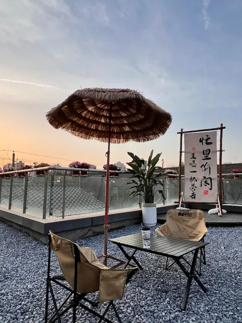 Xi You Hotel禧又 - near Xi'an City Wall,Daming Palace,with ticket service for featured scenic spots,Paid Airport shuttle and tour charter services available,Complimentary Terracotta Warrior Souvenir and a cup of freshly ground coffee - Image 1