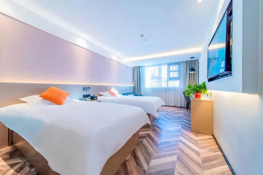 Walnut Light Residence Hotel (Baoding Power Engineering Technical College Branch) - Image 1