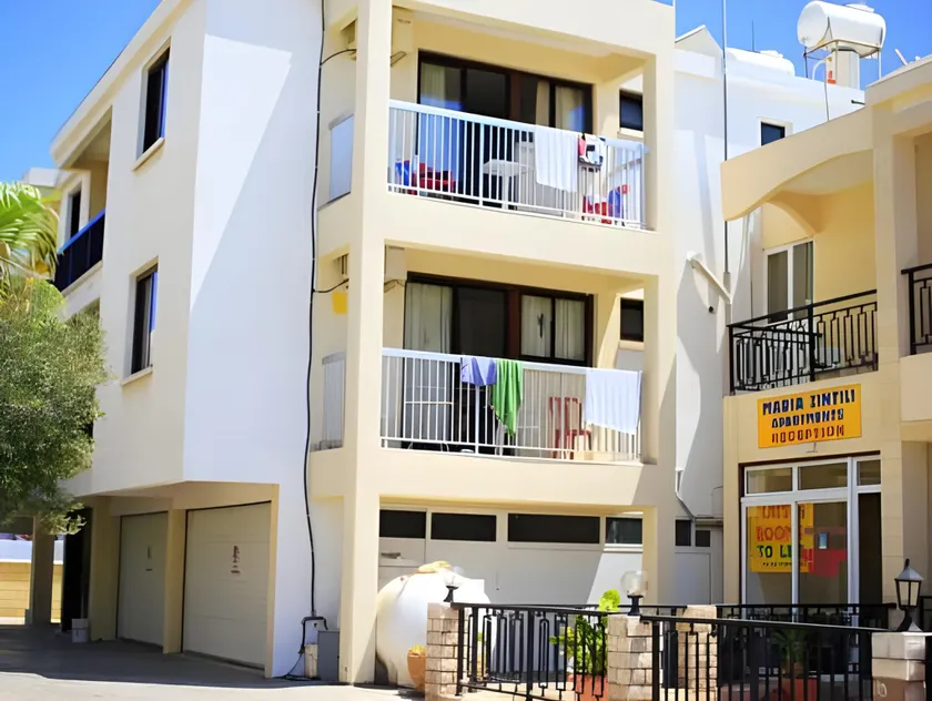 Maria Zintili Apartments - Image 1