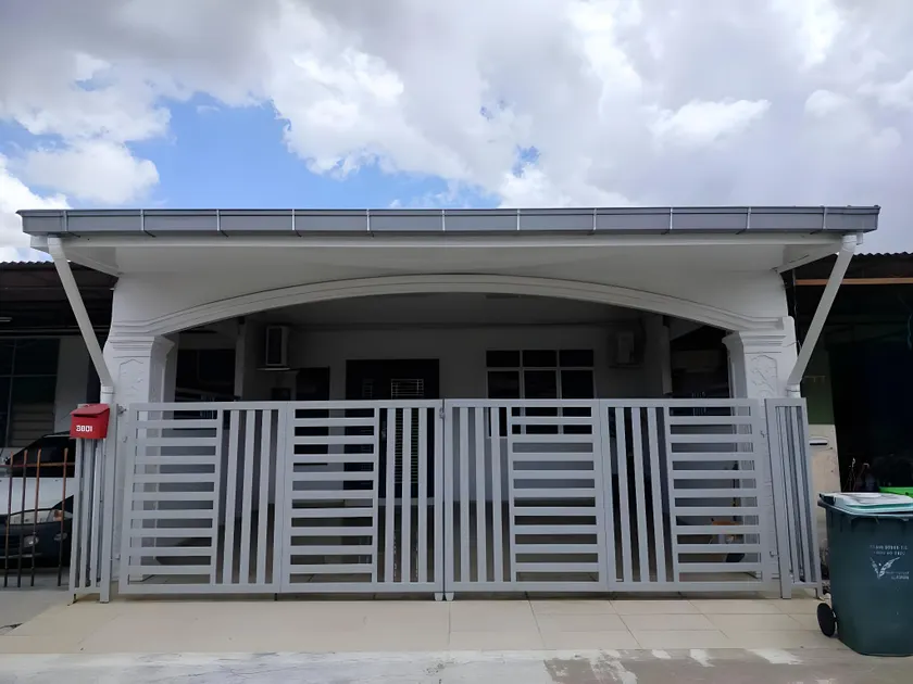 Al-Munawwarah Homestay (Muslim only) - Image 1