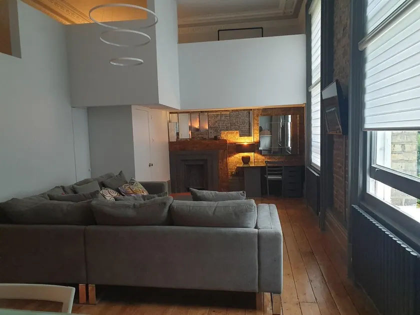 22 Stunning Large Loft - Great Location - Free Onsite Parking - Garden View- Quiet - Image 1