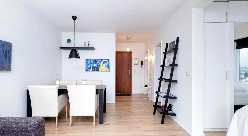 City view, bright & cozy - Free parking (A4) - Image 1