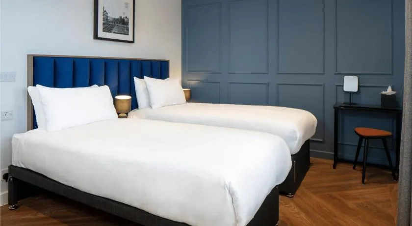 Station Suites Aparthotel - Image 1