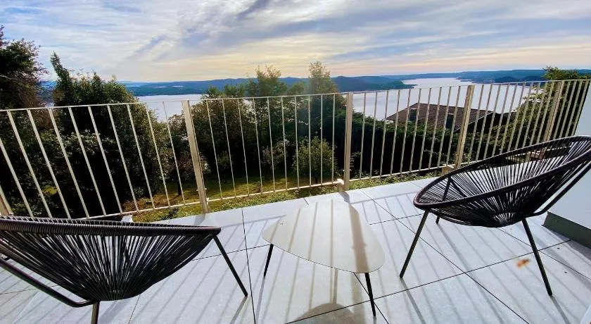 Einzigartiges Haus mit wunderbaren Seeblick auf Lago Maggiore - Image 1