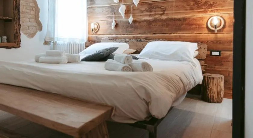 Laguna Suite B&B - Image 1