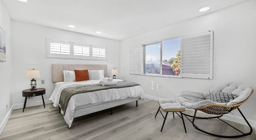 Charming single-story 3Brs 2bth home S-SF - Image 1