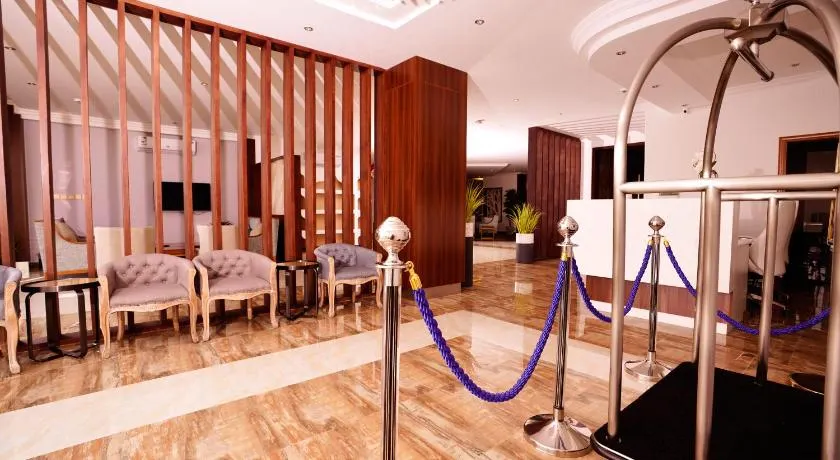 Suite blue - Image 1