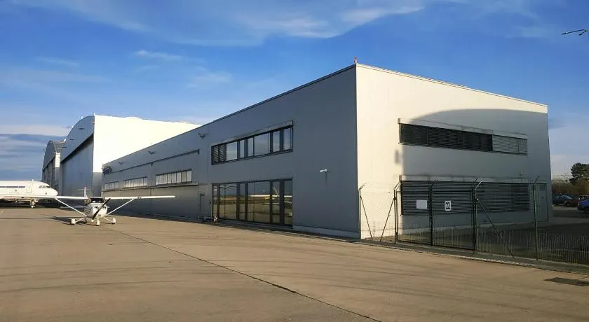 Elmontex Air - Image 1