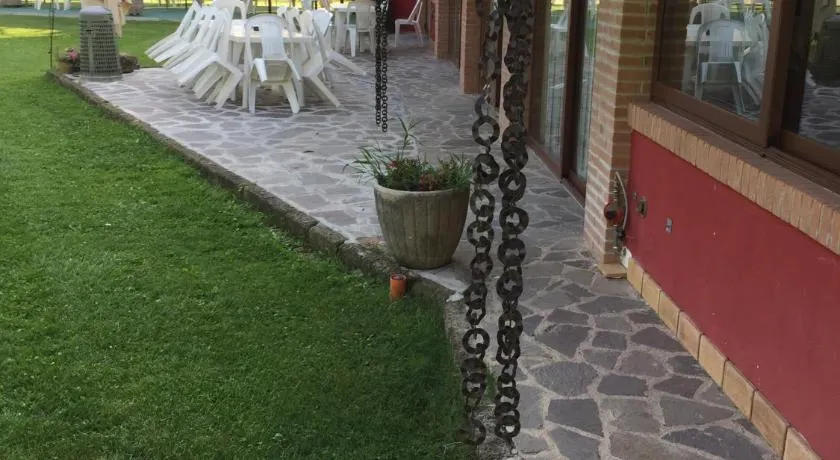 Hotel River - Image 1