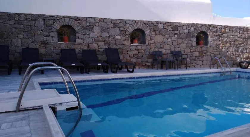 Asteri Hotel - Image 1