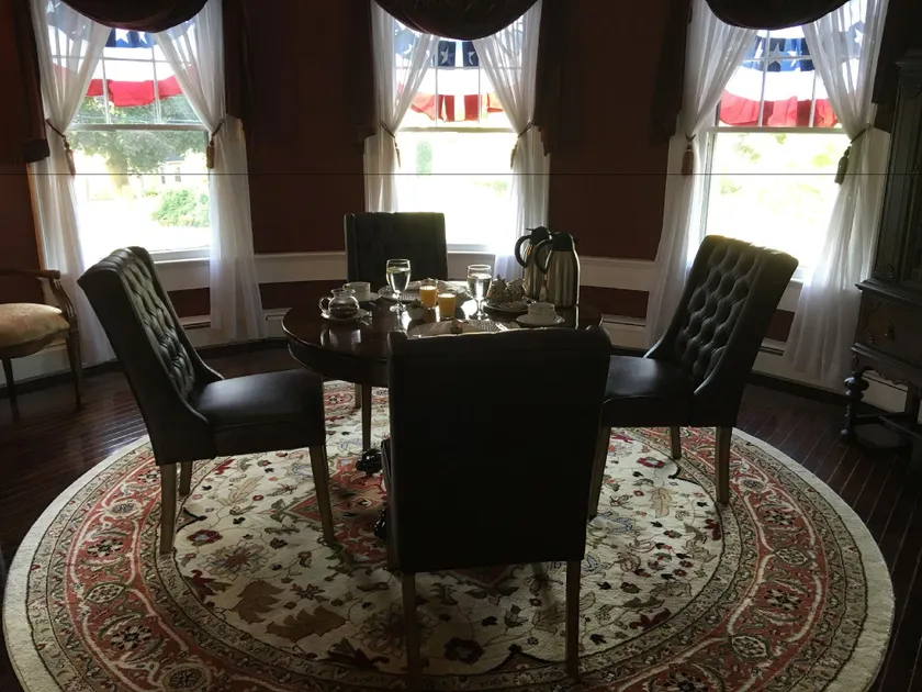 Baldwinsville B&B - Image 1