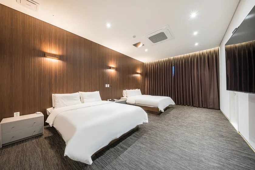 Pohang Heunghae Mood Hotel - Image 1