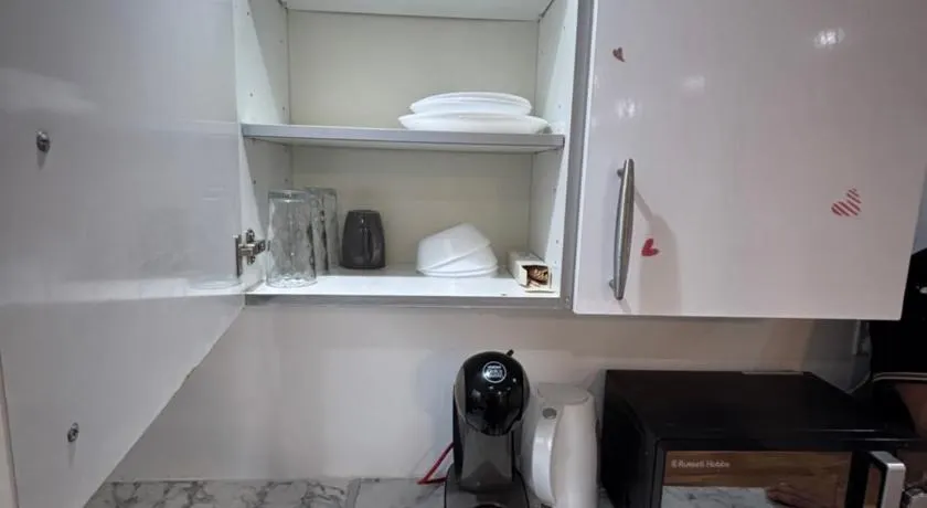 47a 2bedroom harrow central - Image 1