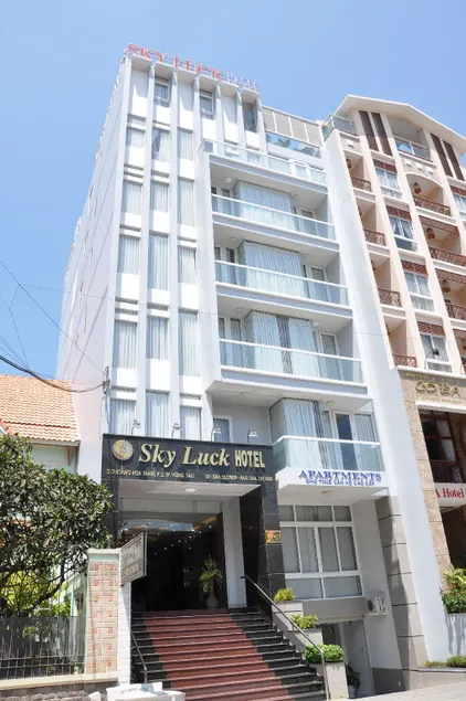 Sky Luck Hotel - Image 1