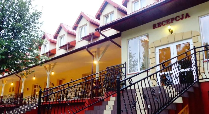 Korona Palace - Image 1