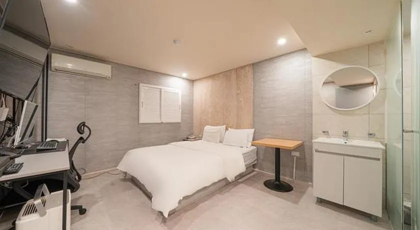 ZaZaHOTEL - Image 1