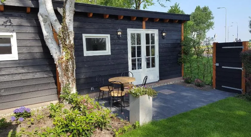 Chalet - Image 1