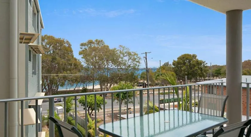 Spectacular Unit Overlooking Pumicestone Passage - Welsby Pde, Bongaree - Image 1