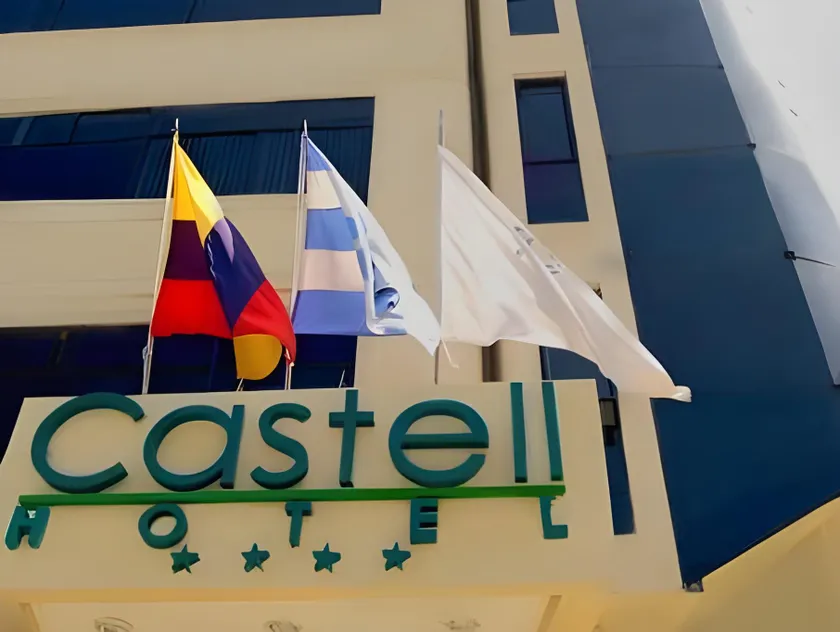 Hotel Castell - Cerca Del Aeropuerto - Image 1