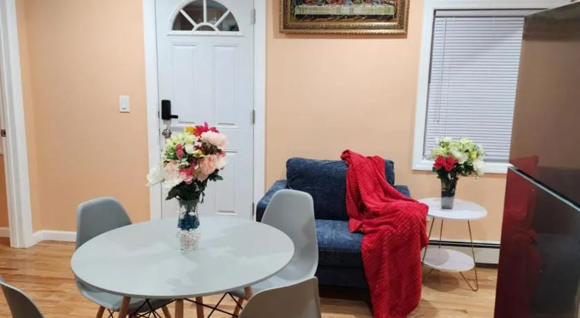 Unique Home Rentals For Professionals - Image 1