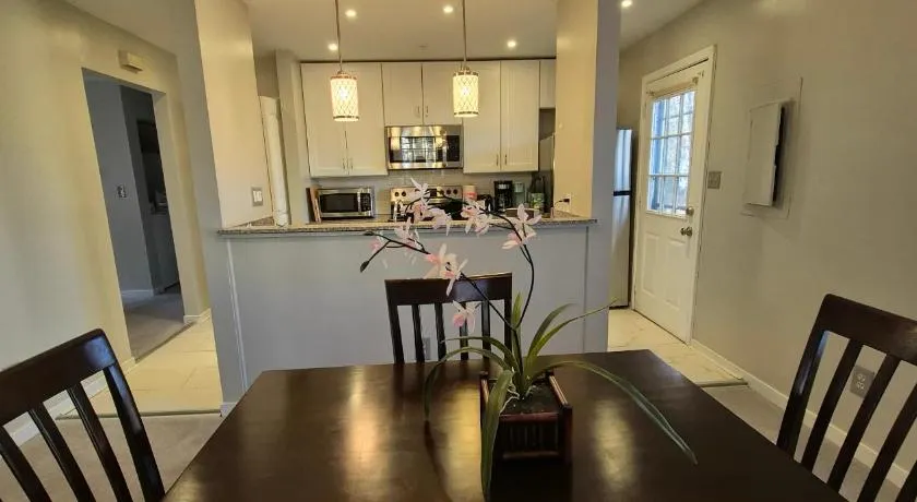 Cozy 3-Bedroom Ground-Level Apartment close to Short Pump Mall - Image 1