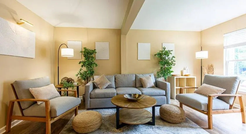 The Nest at Harmony Woods: Lux DC getaway + office - Image 1