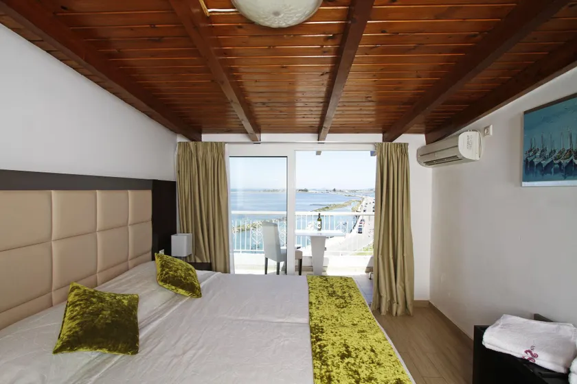 Nirikos Hotel - Image 1