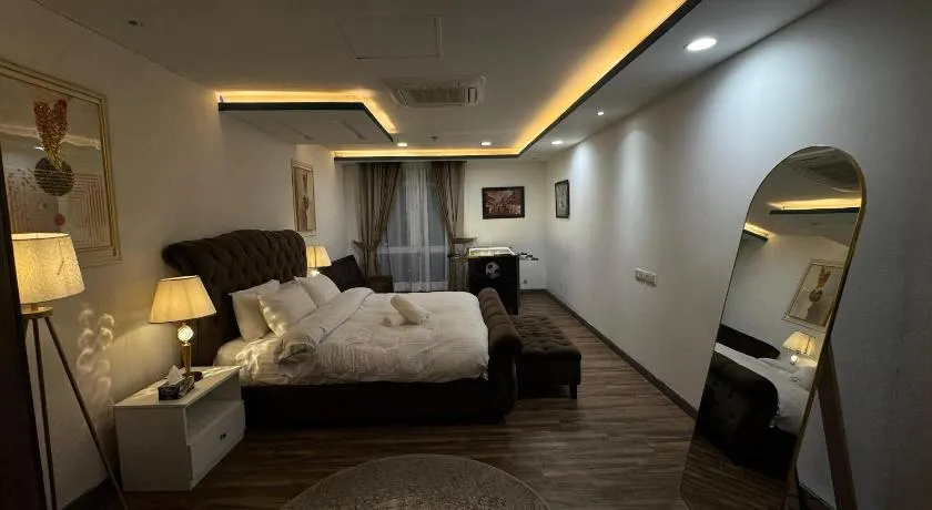 Gold Crest Luxury Designer Apartments DHA Phase 4 Lahore With City Views - Image 1