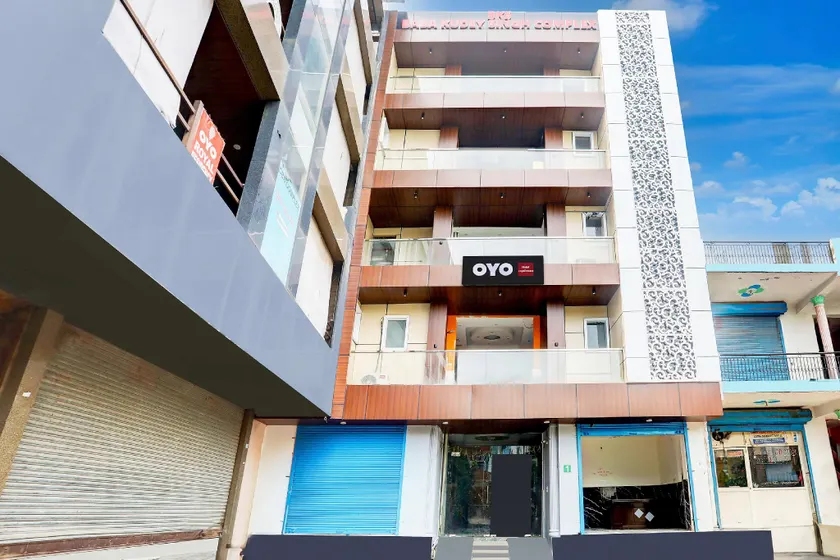 Hotel O Royal Stone - Image 1