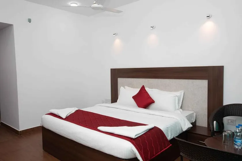 Hotel Tamilnadu Ranipet - Image 1