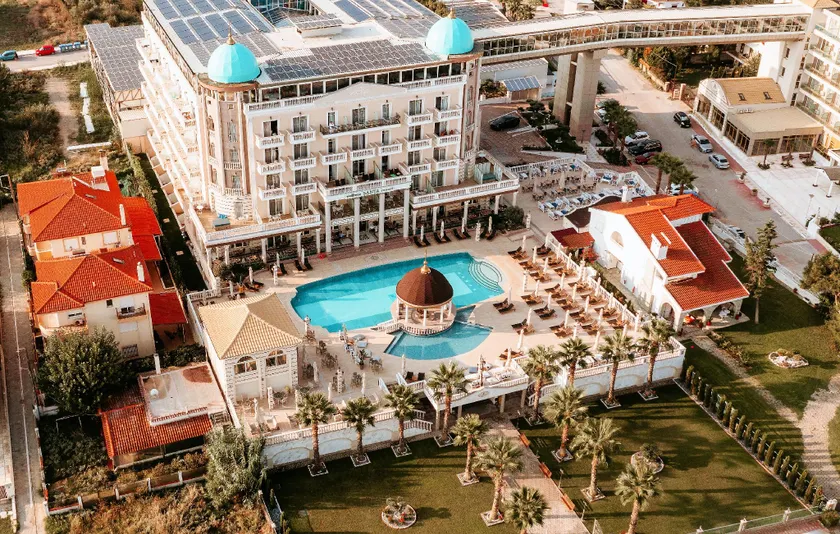 Wellness Santa Hotel - adults plus12 - Image 1