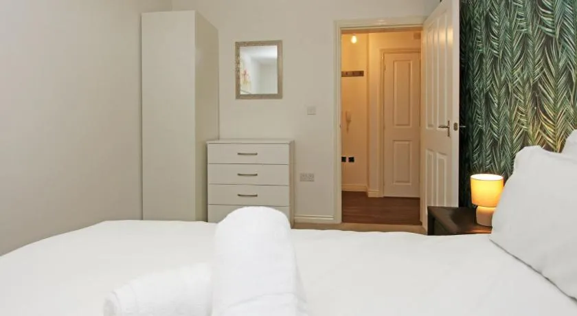 Autumn Heights Apartments - Image 1