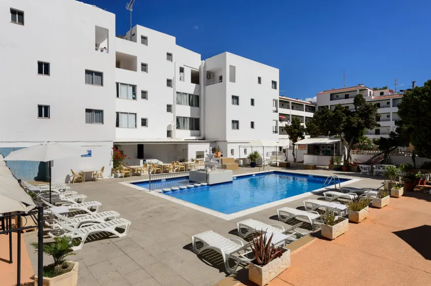 Apartamentos San Antonio Beach - Image 1